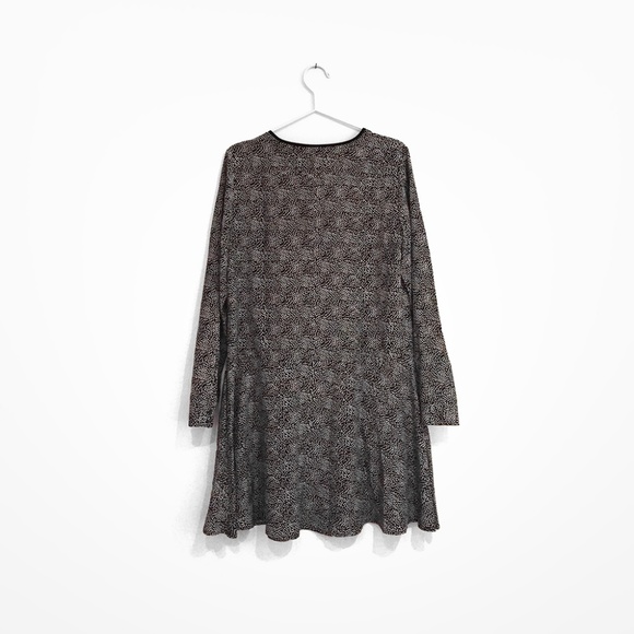 Club Monaco Silk Patterned Dress with Pockets - Picture 2 of 4